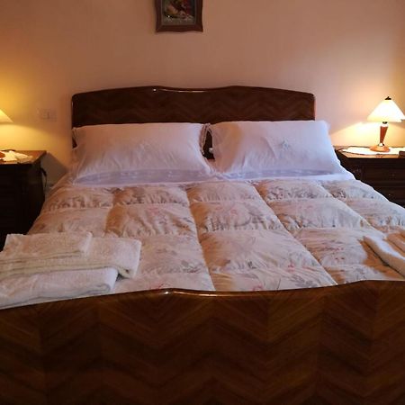 Via Roma Apartman Montevarchi Kültér fotó